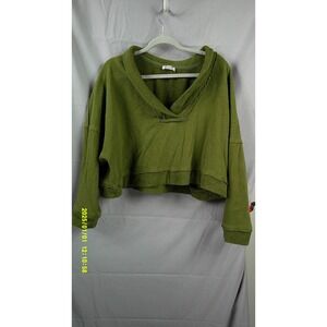 Free People Green Textured Knit Cropped Pullover Sweater V Neck Long Sleeve